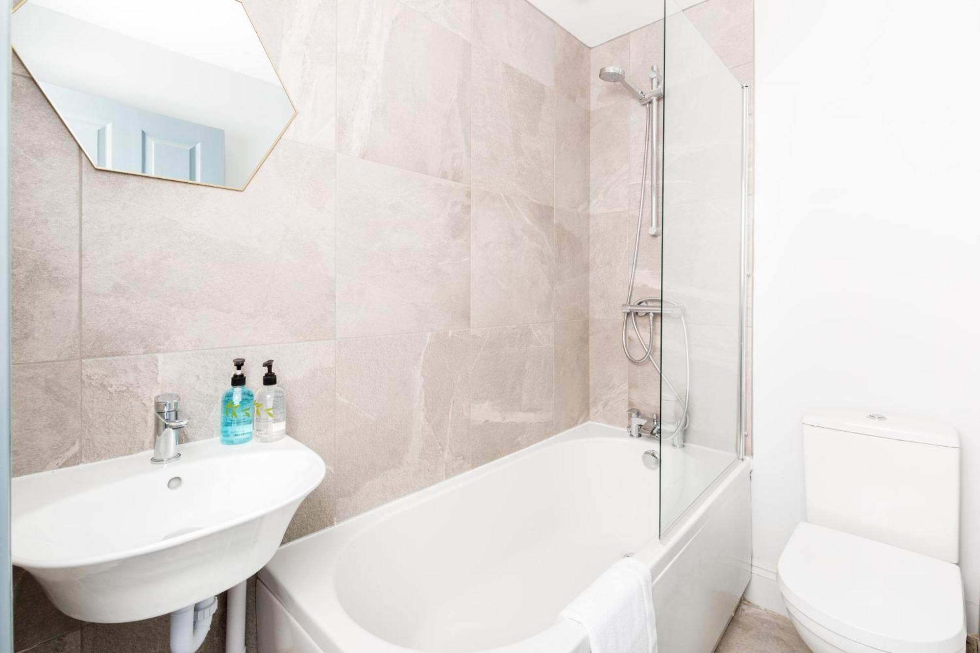Duplex Loft Apartment With Balcony & Private Entrance In Jq Birmingam Exterior foto