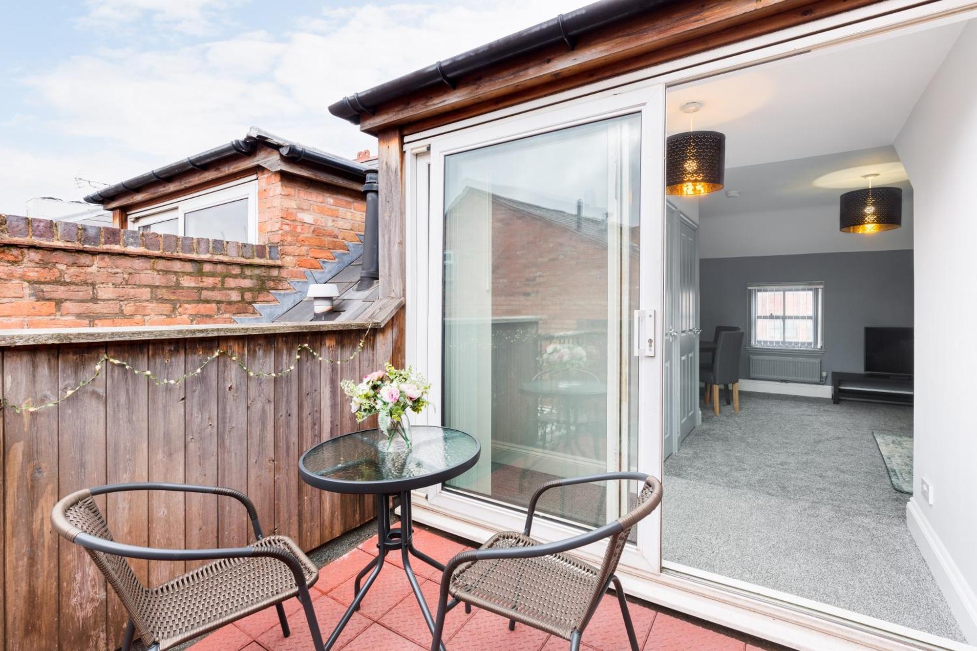 Duplex Loft Apartment With Balcony & Private Entrance In Jq Birmingam Exterior foto