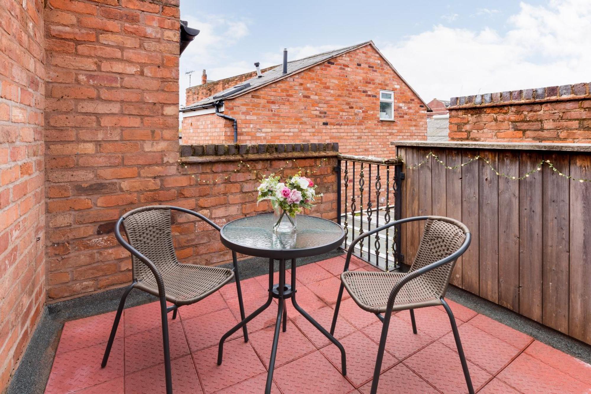Duplex Loft Apartment With Balcony & Private Entrance In Jq Birmingam Exterior foto